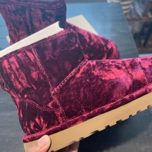 Velvet Ugg Mini